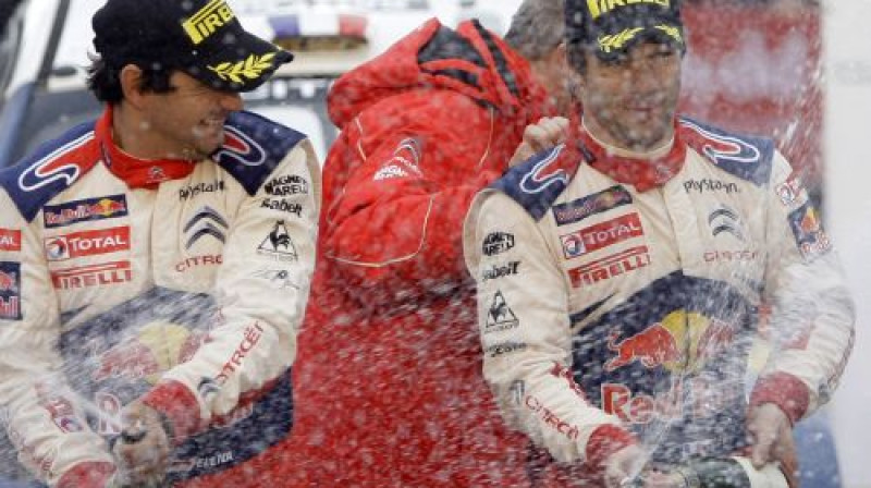 Sebastiens Lēbs kopā ar stūrmani līksmo
Foto: AFP/Scanpix