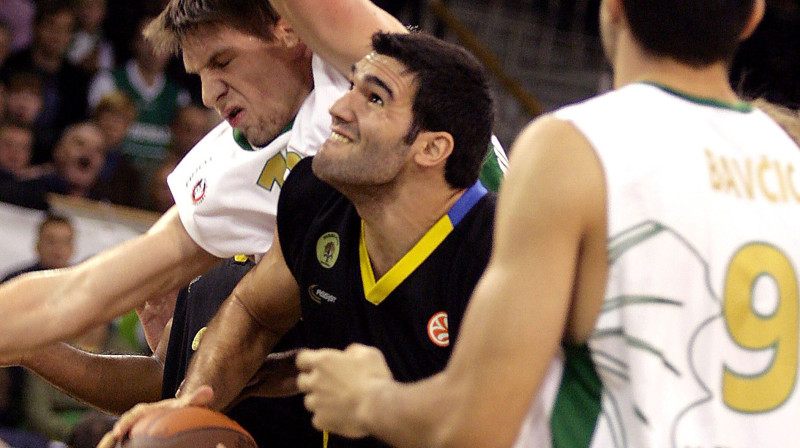 Dimitross Mavroeidis laužas uz grozu
Foto: AFP/Scanpix