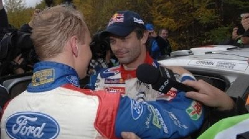 Miko Hirvonens apsveic Sebastienu Lēbu
Foto: Sutton Motorsport