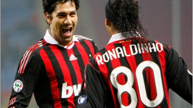 Abu vārtu radītāji - Boriello un Ronaldinju
Foto: AP/Scanpix