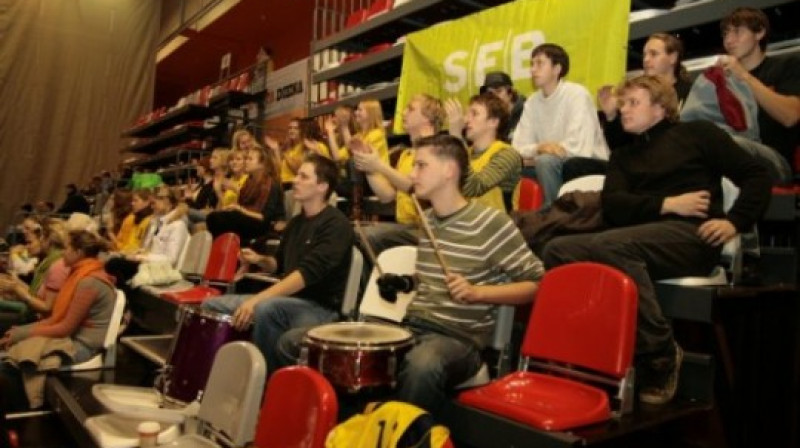"Vidzemes augstskolas" atbalstītāji var uzgavilēt
Foto: Juris Dubrovskis