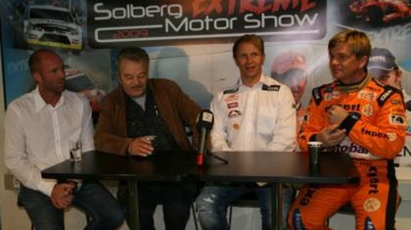 Brāļi Solbergi (no labās puses) preses konferencē
Foto: www.norsk-rally.com