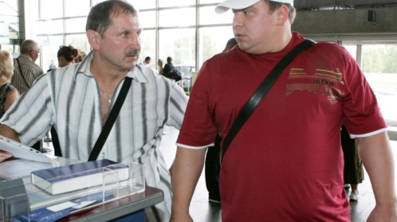 Eduards Andruškevičs kopā ar Viktoru Ščerbatihu
Foto: Romāns Kokšarovs, Sporta Avīze, f64