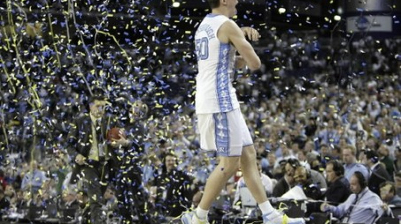 Tyler Hansbrough un Ziemeļkarolīnas "The Tar Heels" uzvara 2009. gada NCAA Nacionālajā čempionātā
Foto: blog.silive.com