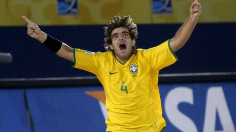 Brazīlijas izlases spēlētājs Betinju
Foto: AP/Scanpix