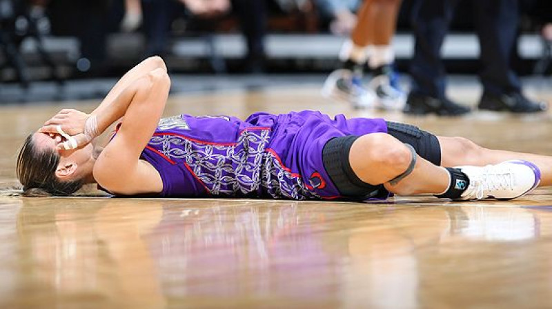 Patriša Peničeiru, "Sacramento Monarchs" kapteine, klubā nospēlējusi 12 sezonas, 2005. gadā uzvarot WNBA čempionātā
Foto: NBAE/Getty Images