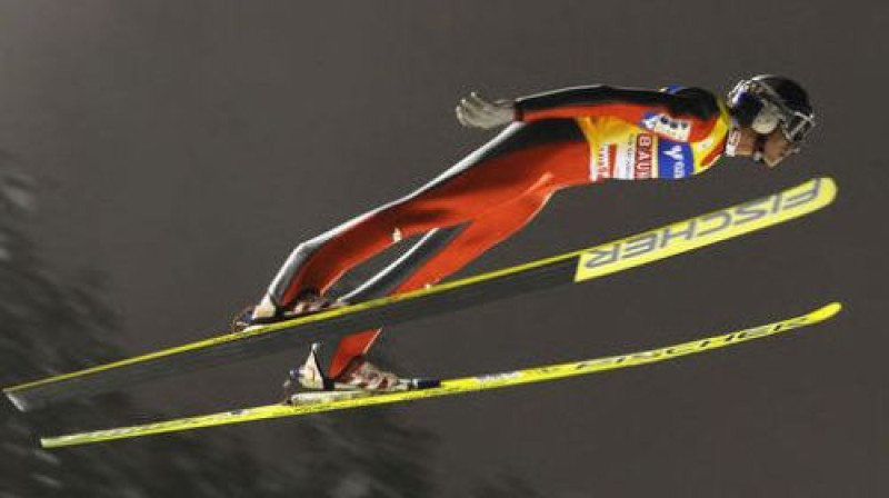 Lidojumā austrietis Gregors Šlīrencauers
Foto: AFP