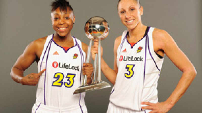 20. decembrī Vidnojē tiksies divas WNBA čempiones "Phoenix Mercury" sastāvā - Cappie Pondexter no UGMK pret Diana Taurasi no "Spartak"
Foto: wnba.com
