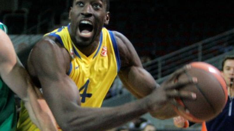 Ārons Petvejs 
Foto: Romāns Kokšarovs, Sporta Avīze, f64