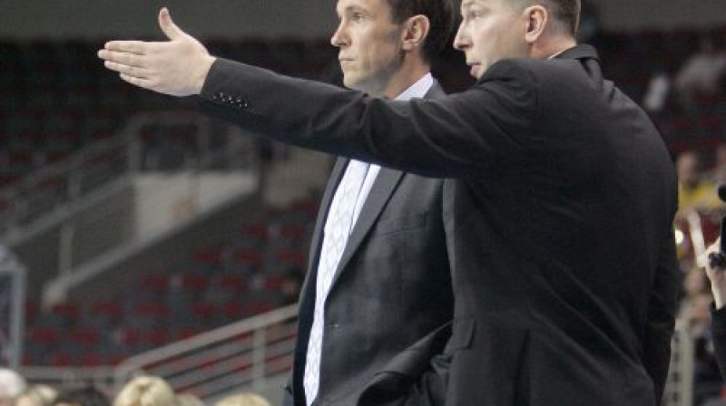 Agris Galvanovskis un Guntis Endzels 
Foto: Romāns Kokšarovs, Sporta Avīze, f64