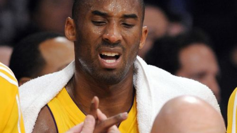 Kobe Braients vēl 1. ceturtdaļas laikā uz rezervistu soliņa 
Foto: AP/Scanpix