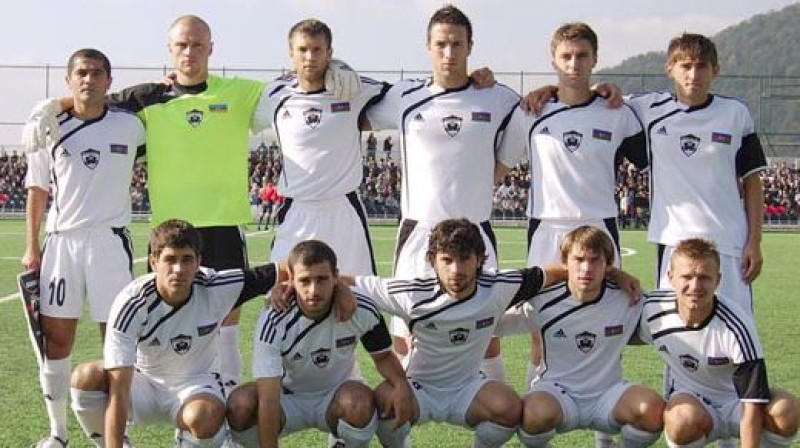 "Qabala" (Doroševs zaļganajā kreklā)
Foto: www.gabalafc.az
