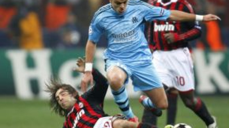 Hatems Ben Arfa pret Andrea Pirlo
Foto: AP/Scanpix
