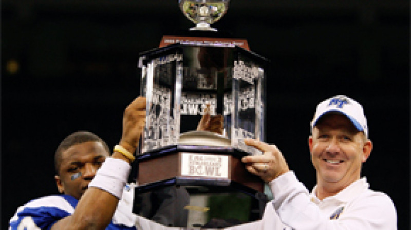 Vidustenesī "Blue Raiders" ar kausu
Foto: AP/Scanpix