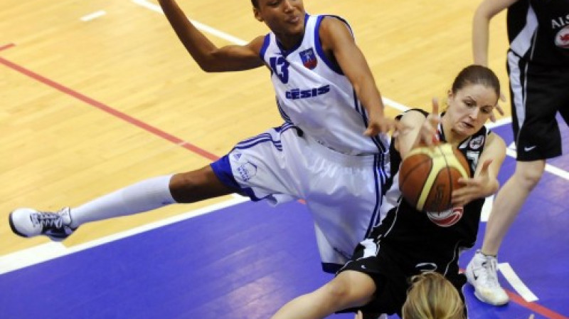 Mendisa Stīvensone
Foto: skcesis.lv