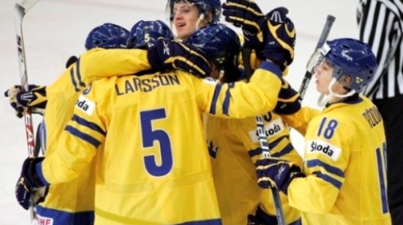 Zviedrijas U-20 izlases hokejisti
Foto: AP/Scanpix