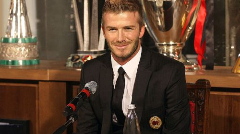 Deivids Bekhems preses konferencē Milānā
Foto: AFP/Scapix