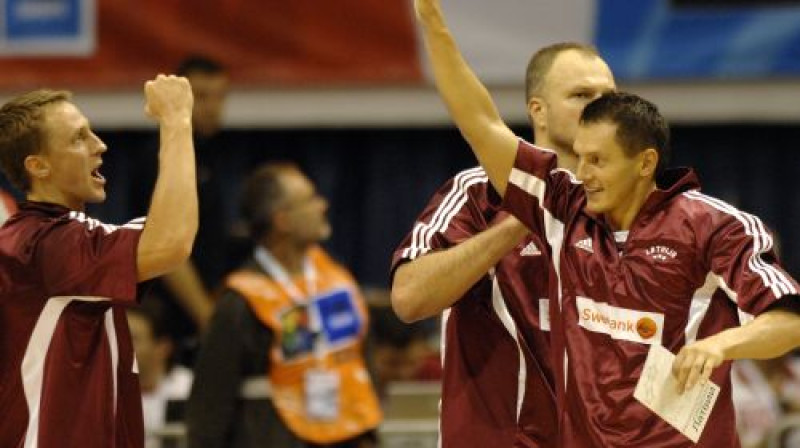 Vai pēc izlozes latviešiem būs iespēja pasmaidīt?
Foto: Romāns Kokšarovs, Sporta Avīze