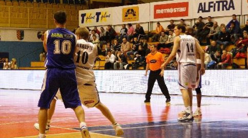 Pāvels Veselovs aizsardzībā (#14)
Foto: www.bkprostejov.cz