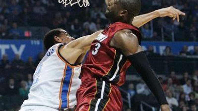 Dveins Veids spēlē pret "Thunder"
Foto: AP/Scanpix