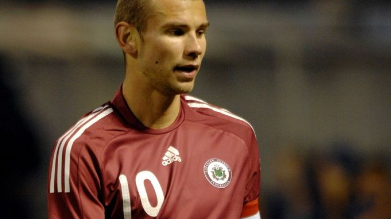 Edgars Gauračs joprojām gaida
Foto: Romans Kokšarovs, Sporta Avīze, f64