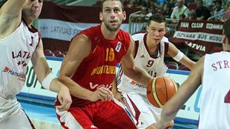 2008. gada augustā Vladimirs Dasičs bija viens no Latvijas izlases pretiniekiem Eiropas U-20 čempionātā Rīgā. 
Foto: FIBA Europe