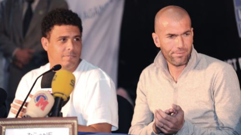 Ronaldo un Zinedins Zidāns
Foto: AFP/Scanpix