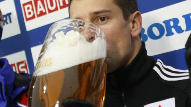 Martins Dukurs brauks uz Vankūveru, lai cīnītos par medaļu.
Foto: AFP/Scanpix