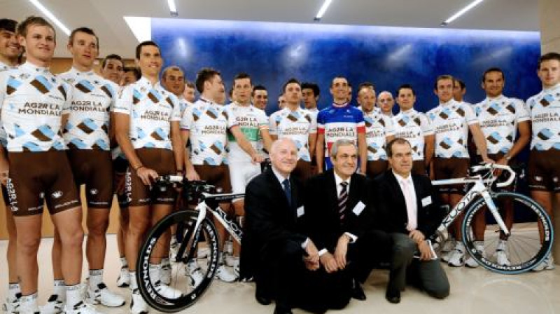 "Ag2R La Mondiale" komanda. Trešais no kreisās - Gatis Smukulis
Foto: AFP