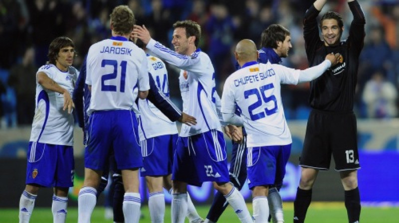 "Real Zaragoza" futbolistu prieki pēc izcīnītās uzvaras pār "Sevilla"
Foto: AP/ Scanpix Sweden