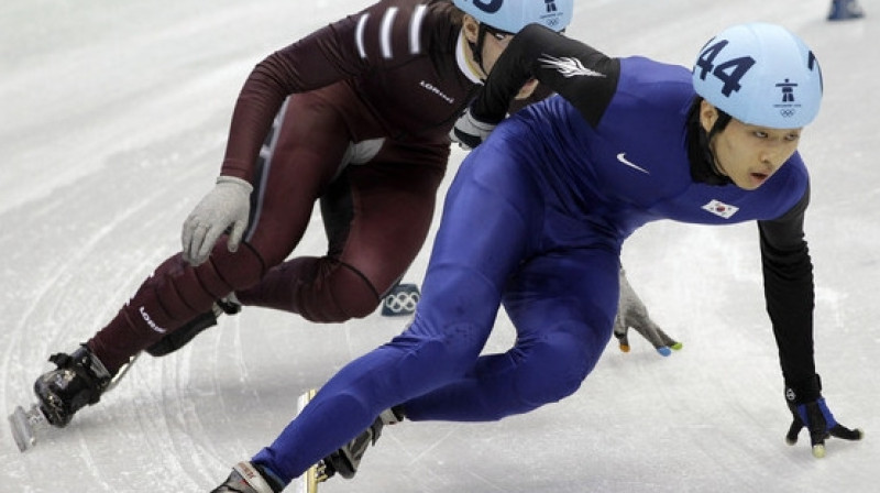 Finišē Si-Baks Suņs un Haralds Silovs.
Foto: Scanpix Sweden