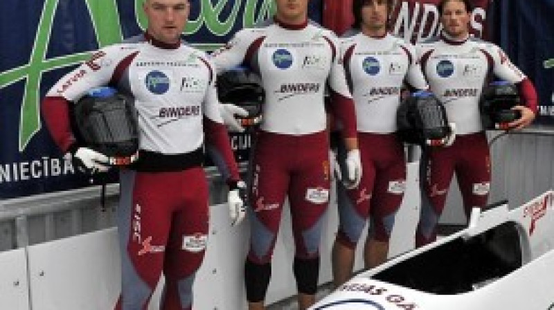 Jānis Miņins, Daumants Dreiškens, Oskars Melbārdis, Intars Dambis
Foto: Romualds Vambuts