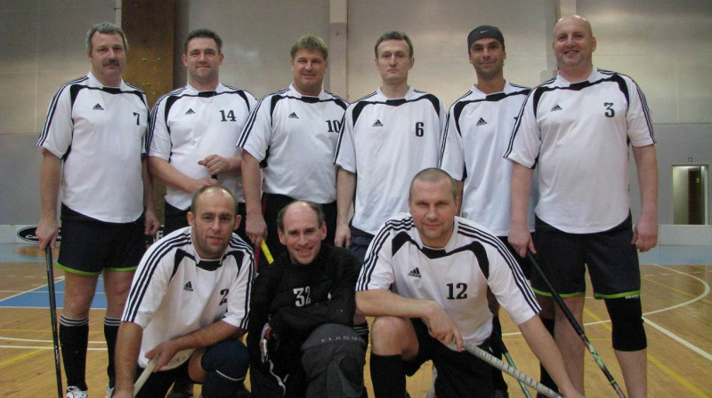 Veterānu florbola komanda "Kurland 07"
Foto: www.floorball.lv