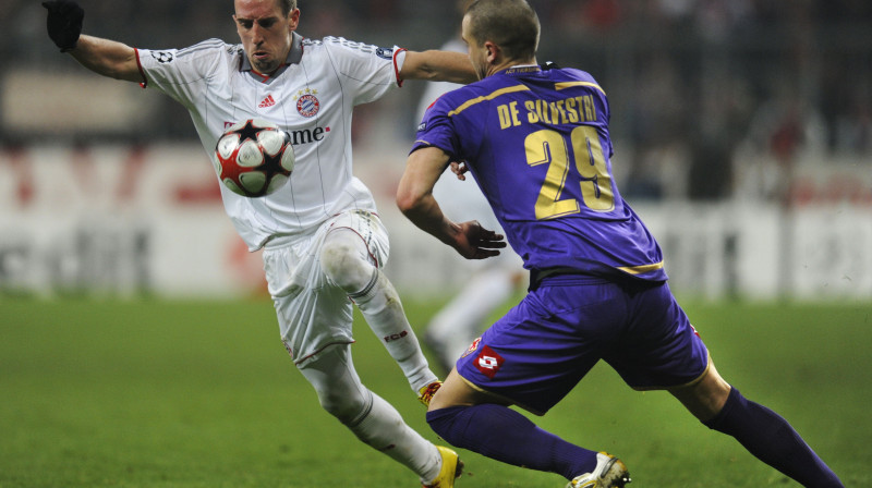Franks Riberī pret Lorenso De Silvestri
Foto: AFP