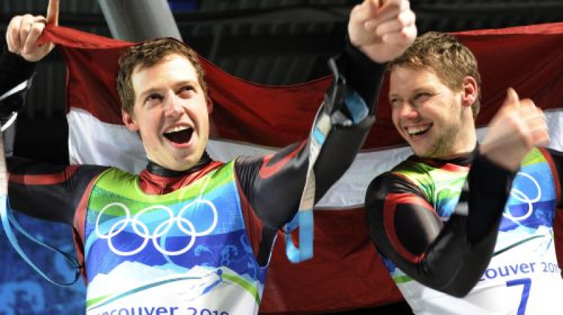 Andris un Juris Šici atkārtoja Kristīnas Šmigunas-Vēhi sudraba panākumu
FOTO: AFP/Scanpix