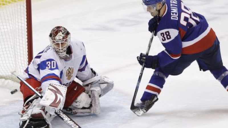 Pavols Demitra pārspēj Brizgalovu
Foto: AFP/Scanpix