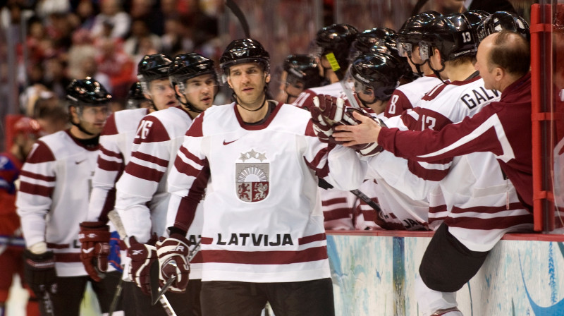 Latvijas izlases hokejisti
Foto: Romāns Kokšarovs, Sporta Avīze, f64