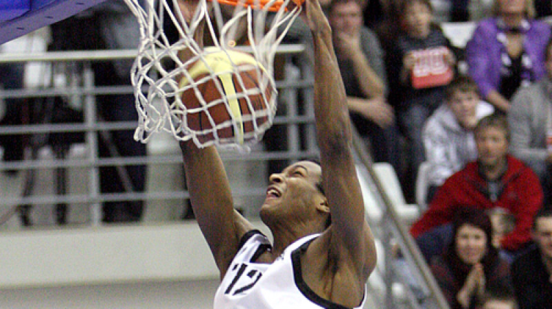 Labākais "slam dunk" meistars Alekss Renfro
Foto: Renārs Buivids