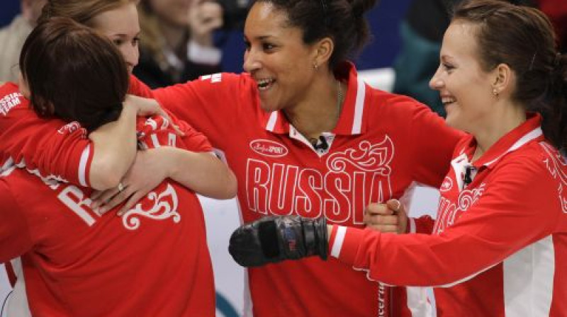 Krievijas kērlingistes
Foto: AP/Scanpix