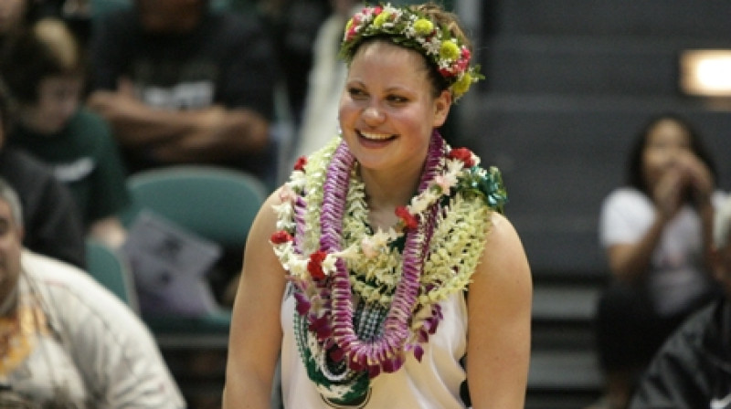 Dita Liepkalne 
Foto: hawaiiathletics.com