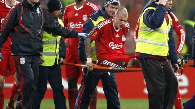 Martins Škrtels spēlē pret ''Unirea'' spiests atstāt laukumu 
Foto: AP/Scanpix