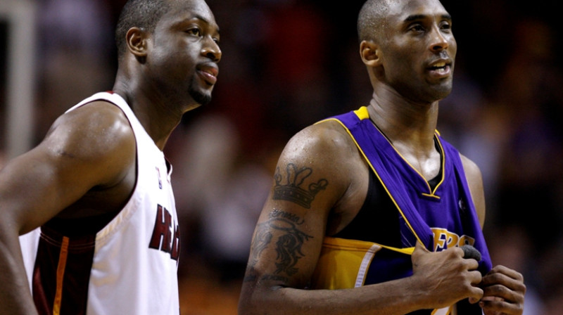 Aizvadītās nakts spēlē pārāks izrādījās Dveins Veids un "Heat" (pa kreisi)
Foto: AP/Scanpix