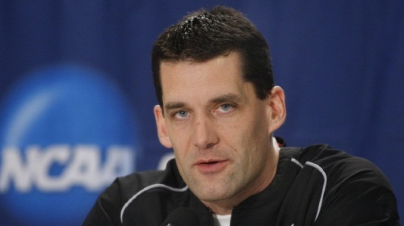 Ben Jacobson un "University of Northern Iowa Panthers" (30-4) 20. martā sarūpēja lielāko pārsteigumu NCAA čempionātā, otrās kārtas spēlē pieveicot valsts #1 "Kansas"