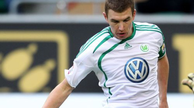 Edins Džeko šosezon guvis jau 18 vārtus
Foto: AFP/Scanpix