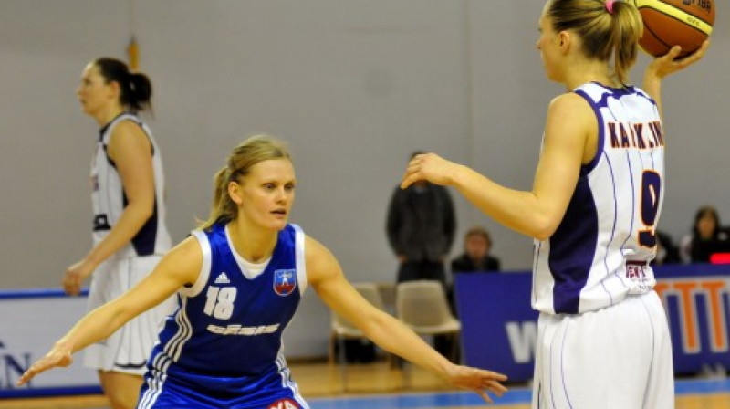 Zane Eglīte un Kristīne Kārkliņa
Foto: Romualds Vambuts, Sportacentrs.com
