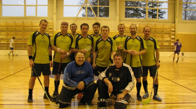 "Lino.lv" - Veterānu līgas čempioni
Foto: www.floorball.lv