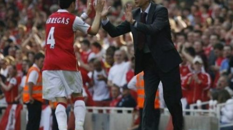 Sesks Fabregass un Arsēns Vengers
Foto: AFP/Scanpix
