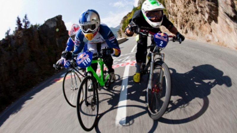 "Red Bull Road Rage" sacensības Francijā
2009. gadā
