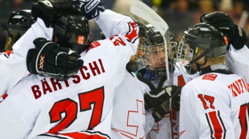 Šveices hokejistiem pamats priecāties - vieta Elitē jau saglabāta
Foto: IIHF