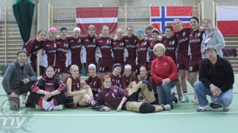 Latvijas U-19 meiteņu florbola izlase
Foto: myfloorball.pl